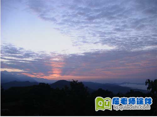 幼儿园中班科学活动《云》FLASH课件1