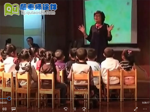 《幸福的大桌子》视频